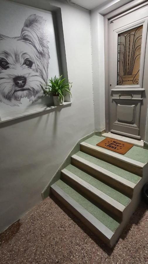 Larry'S Little Place In The Center Of Gytheio מראה חיצוני תמונה